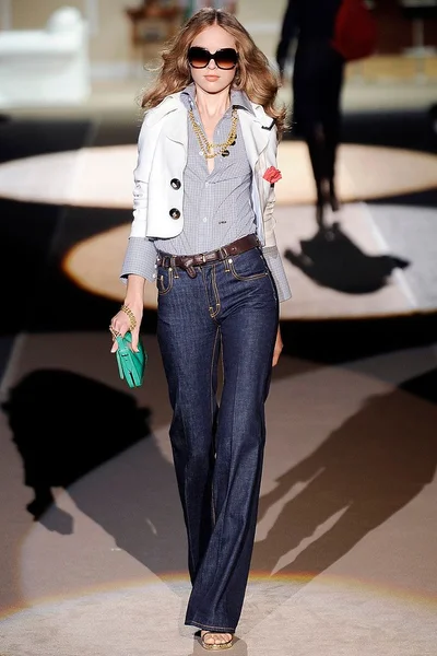 Look 9